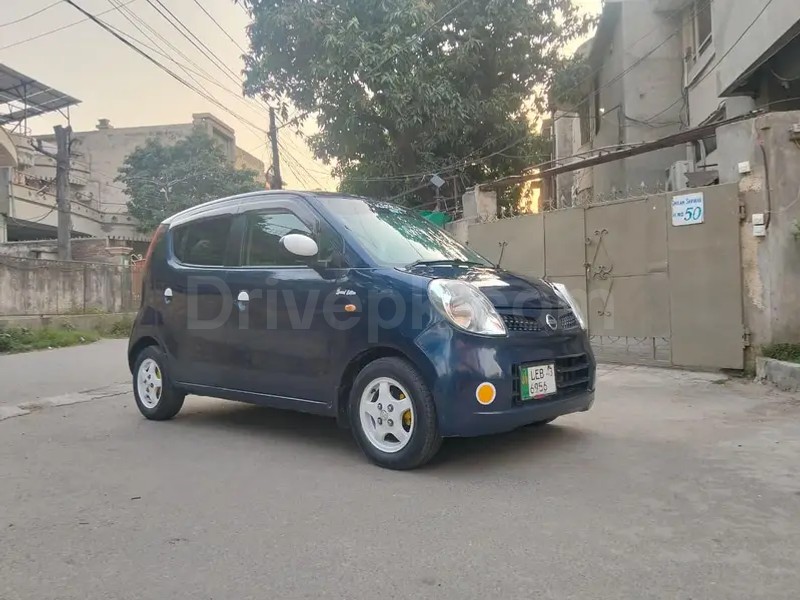 Nissan Moco 2013