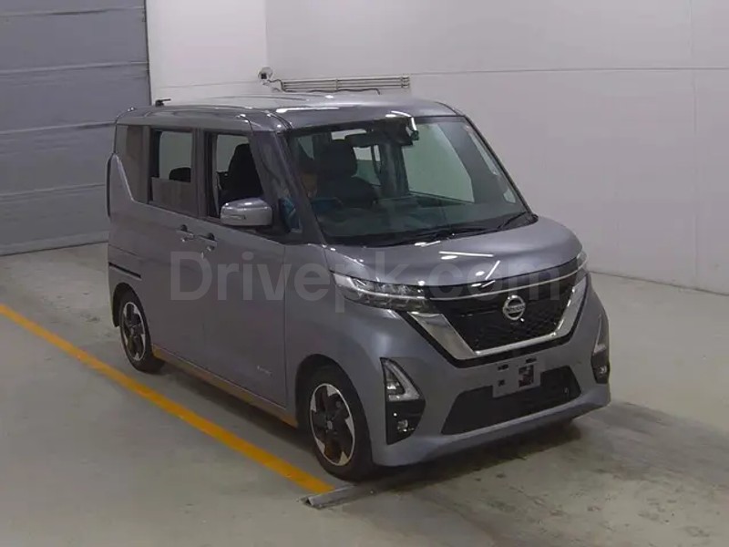 Nissan Roox 2023