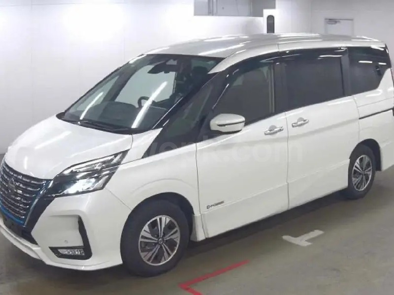 Nissan Serena 2026