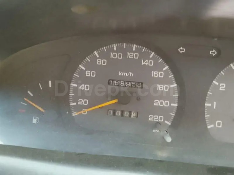 Nissan Sunny 1997