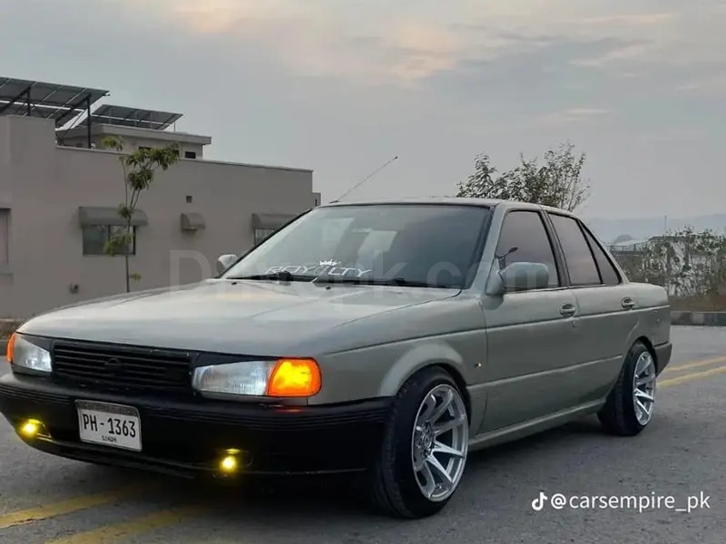 Nissan Sunny 1993