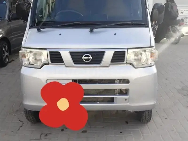 Nissan Clipper 2012
