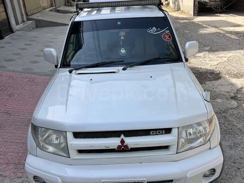 Mitsubishi Pajero 2013