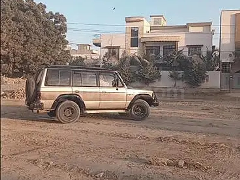 Mitsubishi Pajero 1989