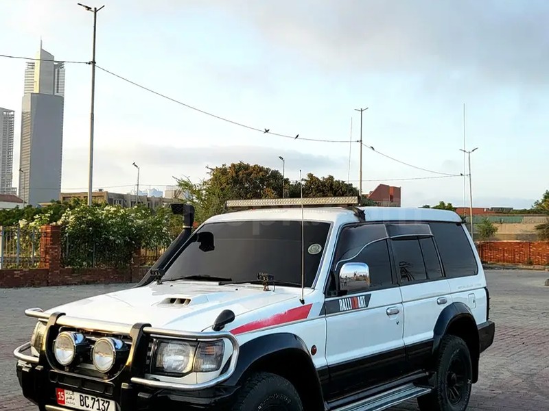 Mitsubishi Pajero 1993
