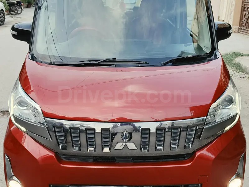 Mitsubishi EK Custom 2015