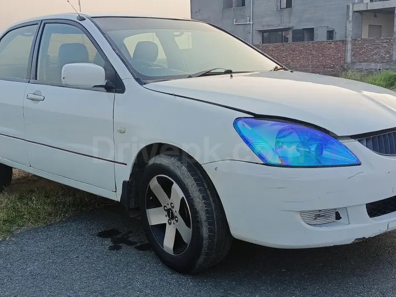 Mitsubishi Lancer 2005