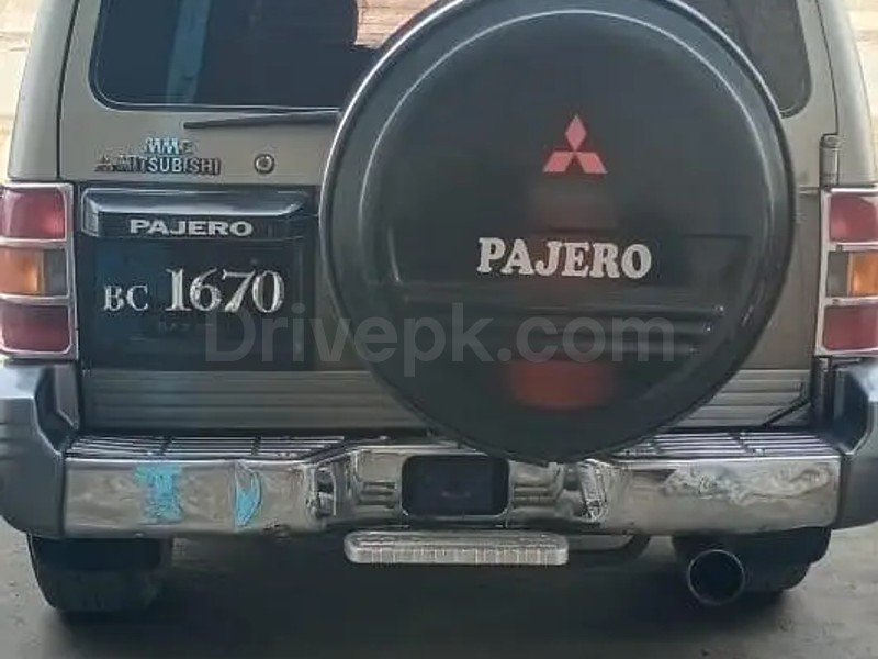Mitsubishi Pajero 1991