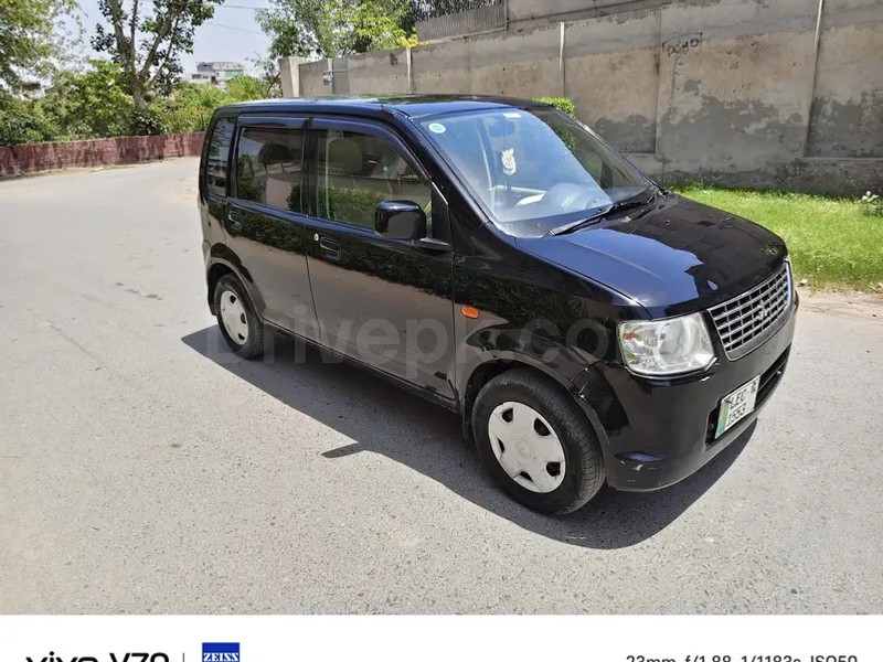 Mitsubishi Ek Wagon 2013