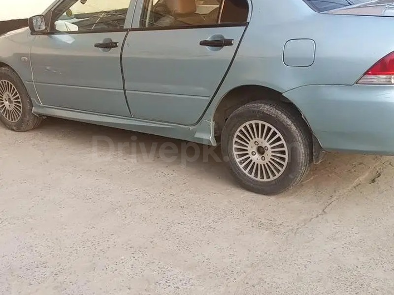 Mitsubishi Lancer 2005