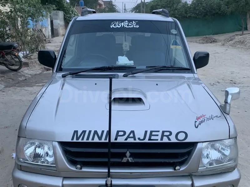 Mitsubishi Pajero 2009