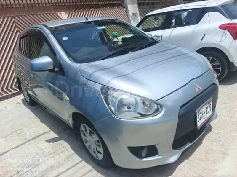 Mitsubishi Mirage 2012