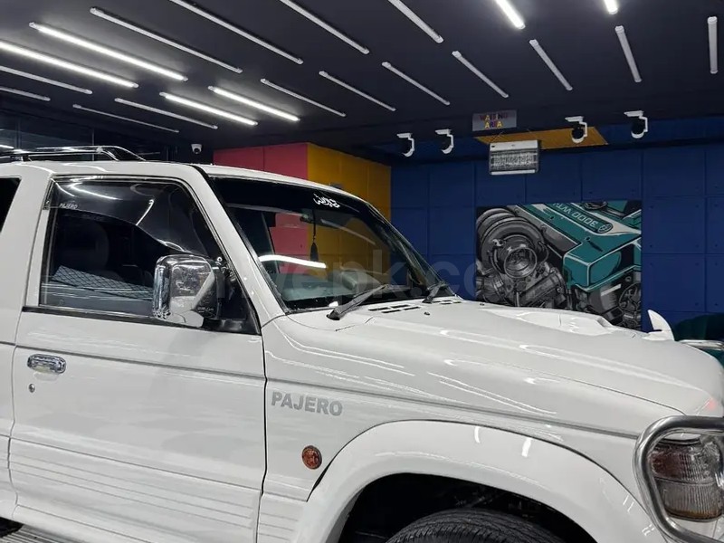 Mitsubishi Pajero 1996