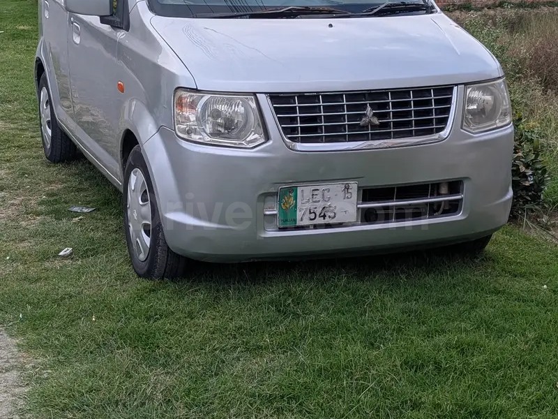 Mitsubishi Ek Wagon 2015