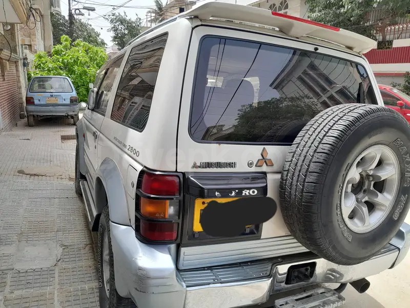 Mitsubishi Pajero 1997