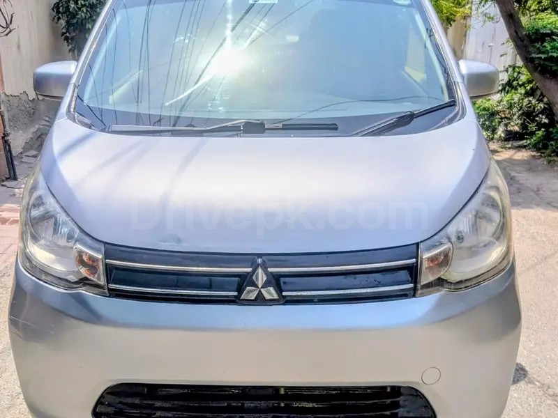 Mitsubishi Ek Wagon 2015