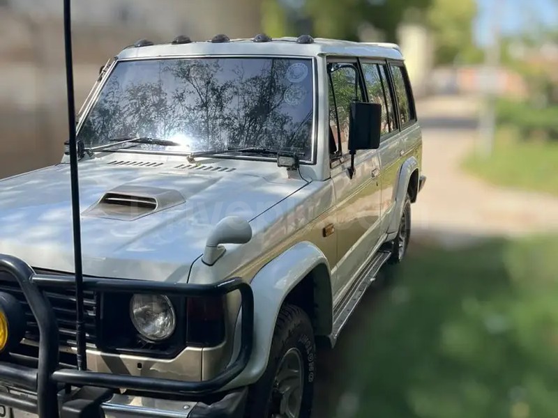 Mitsubishi Pajero 1986