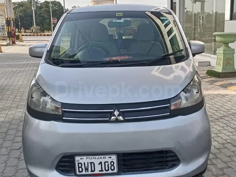 Mitsubishi Ek Wagon 2013