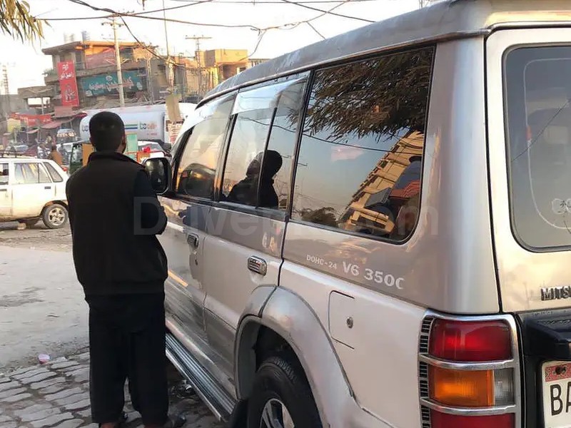 Mitsubishi Pajero 1986