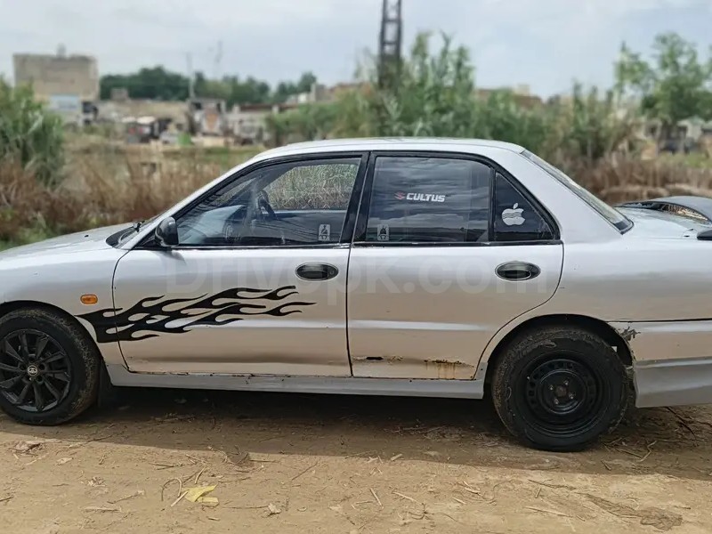 Mitsubishi Lancer 1993
