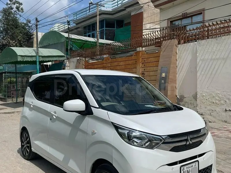 Mitsubishi Ek Wagon 2022