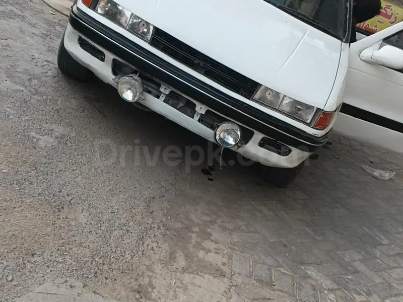 Mitsubishi Lancer 1990