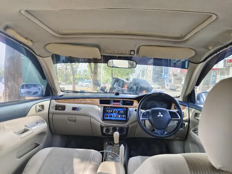 Mitsubishi Lancer 2004