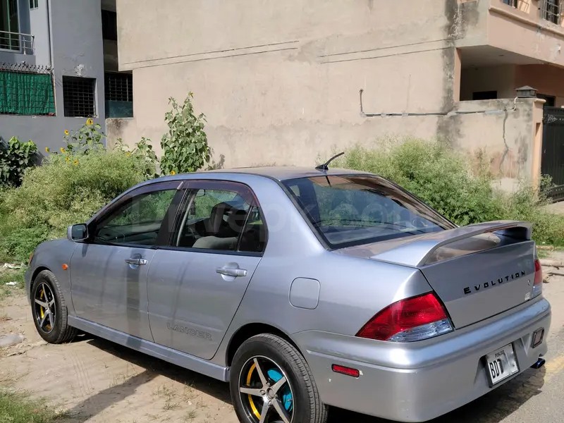Mitsubishi Lancer 2005