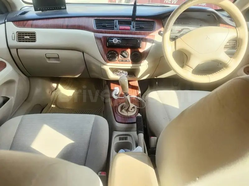 Mitsubishi Lancer 2005