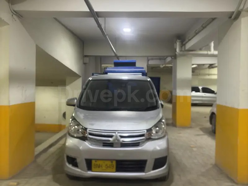 Mitsubishi Ek Wagon 2015