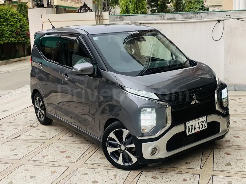 Mitsubishi Ek X 2019