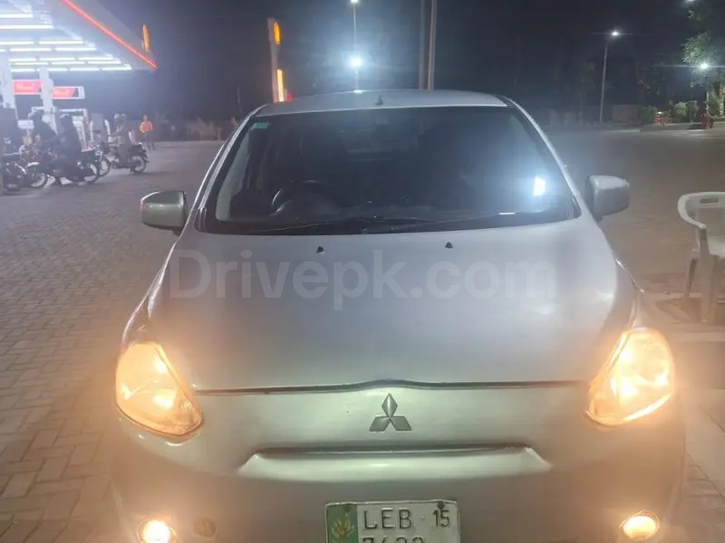 Mitsubishi Mirage 2012