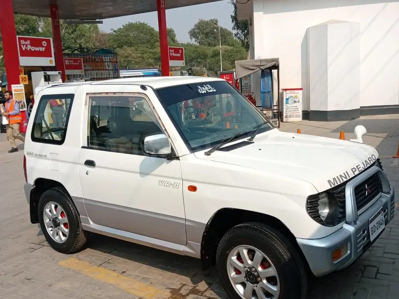 Mitsubishi Pajero Mini 1997