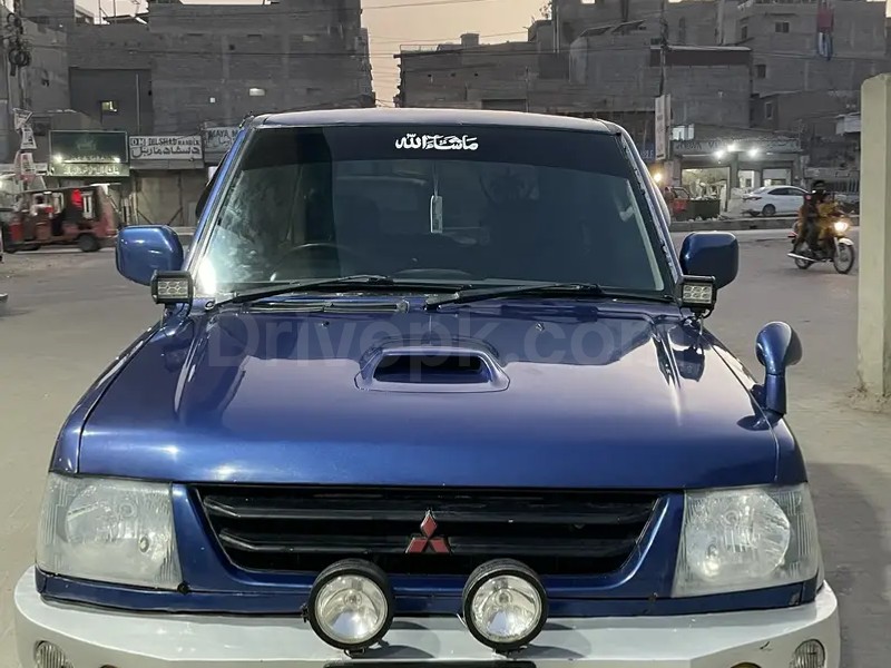 Mitsubishi Pajero Mini 2000