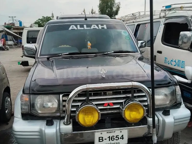 Mitsubishi Pajero 1993