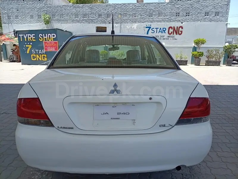 Mitsubishi Lancer 2005
