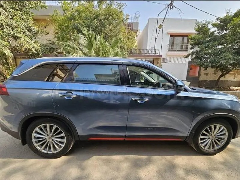 Gallery Image 4