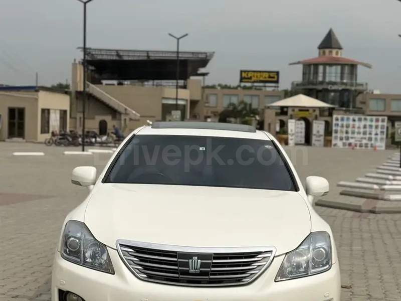 Toyota Crown 2009