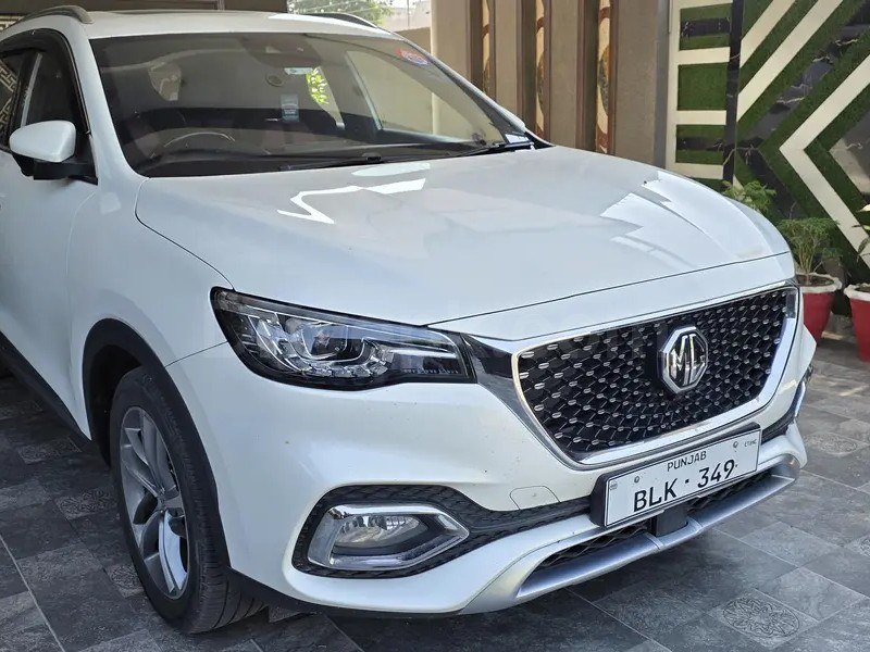 MG HS 2021
