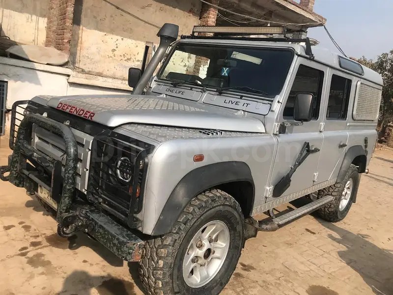 Land Rover Defender 2008
