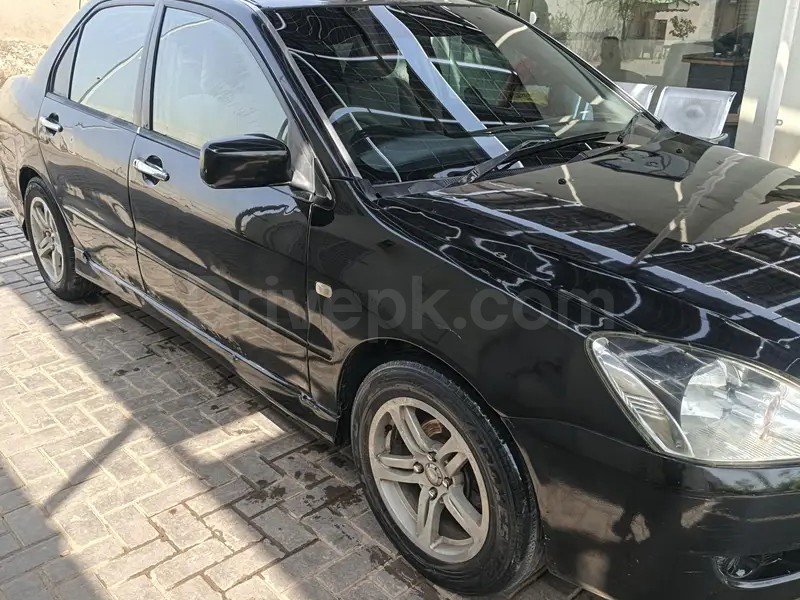 Mitsubishi Lancer 2005