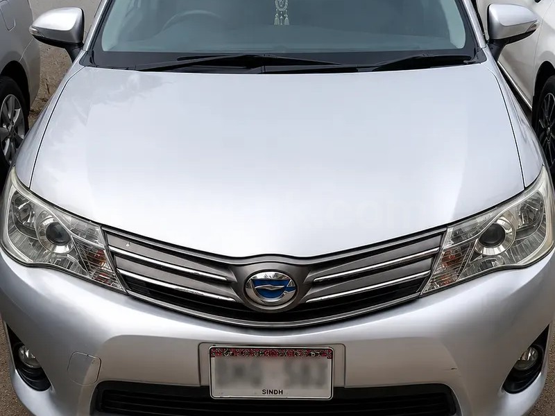 Toyota Corolla Fielder 2014