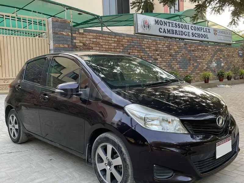 Toyota Vitz 2013