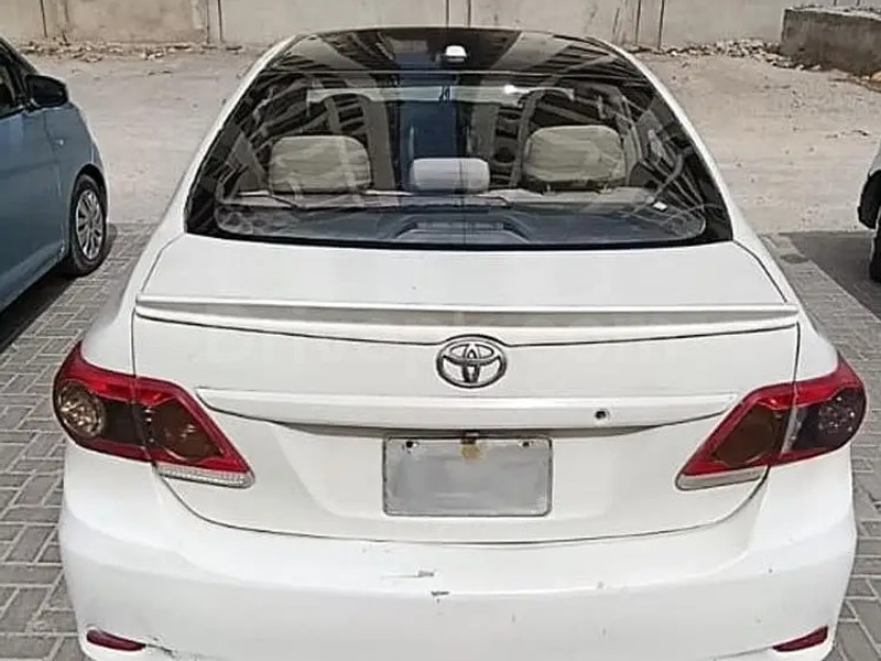 Toyota Corolla GLI 2013