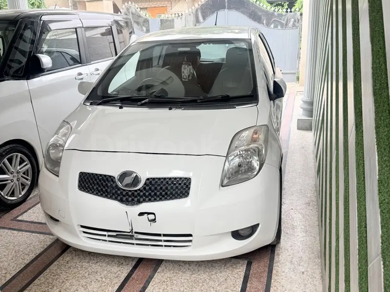 Toyota Vitz 2007