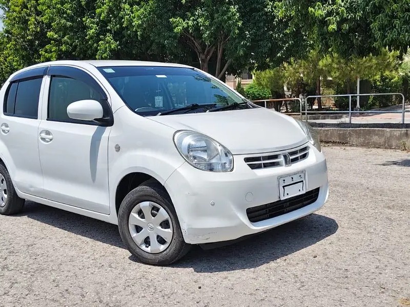 Toyota Passo 2013