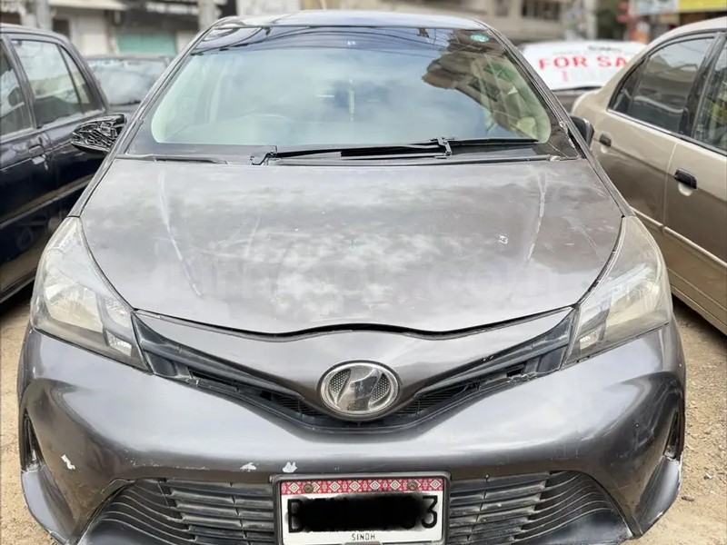 Toyota Vitz 2014