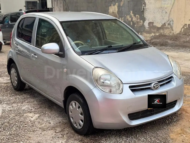 Toyota Passo 2012