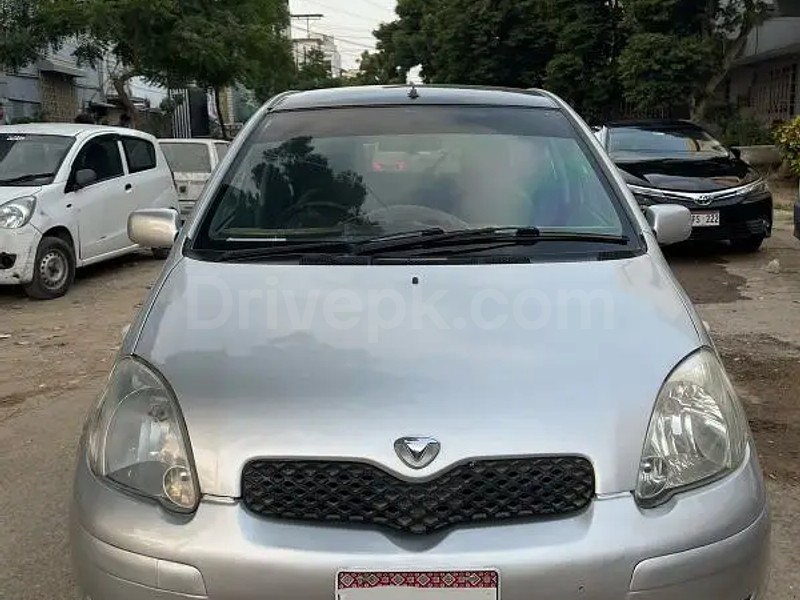Toyota Vitz 2002