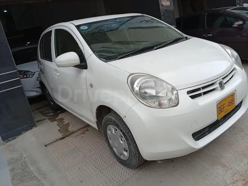Toyota Passo 2012